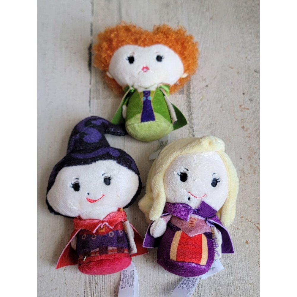 Hallmark itty bitty Hocus pocus sisters Halloween‎ plush set decor